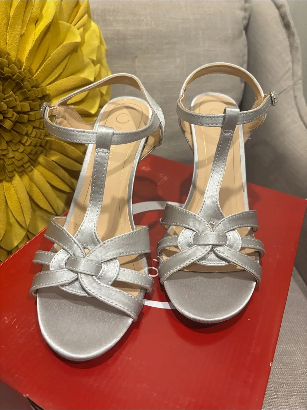 Journee Collection chic silver